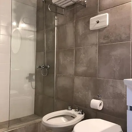 Departamento En Mendoza, Capital, En Calle Aristides Villanueva Exterior photo