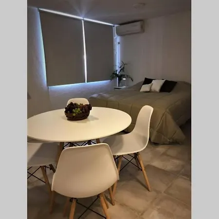 Departamento En Mendoza, Capital, En Calle Aristides Villanueva Exterior photo